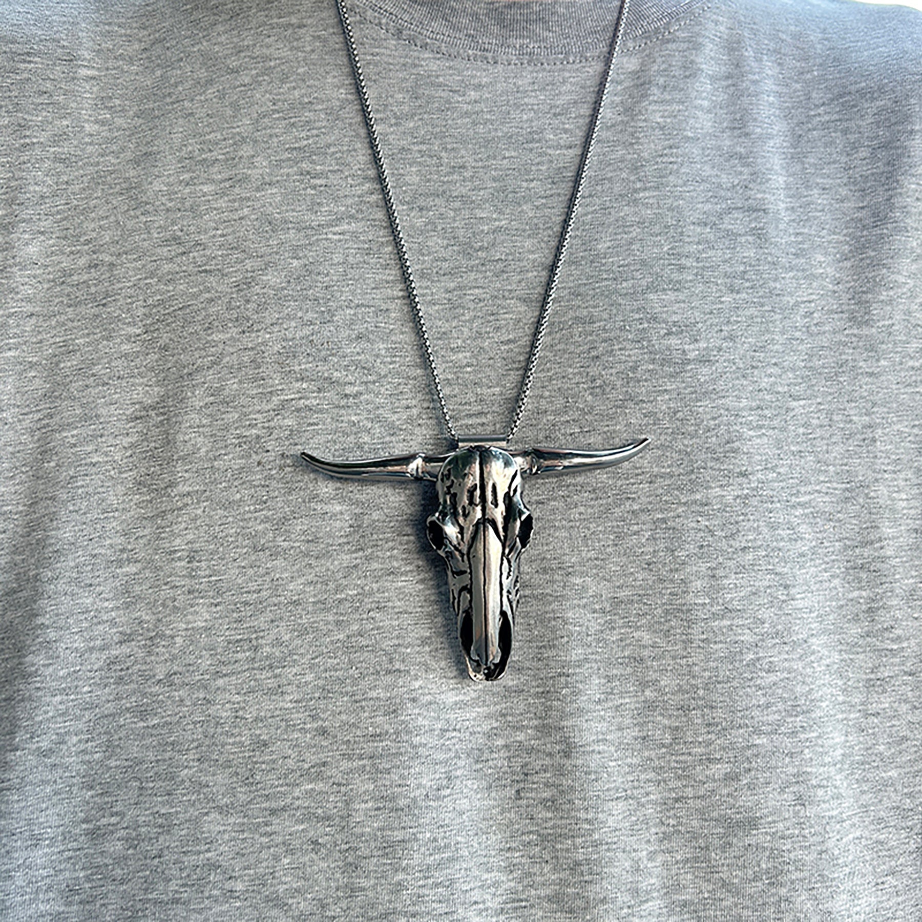 Western  Longhorn  Skull Necklace Buckle